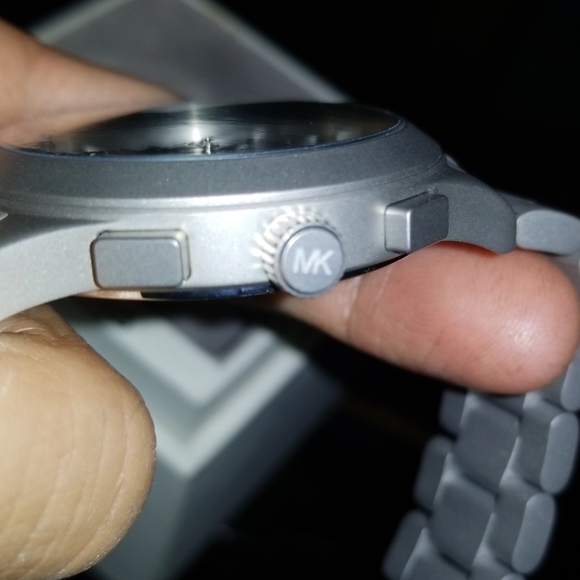 🆕️ Grey Matte Finish Michael Kors Watch - Picture 7 of 8